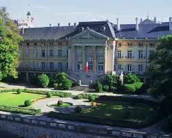 Compare Car Hire in Chambery Airport